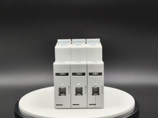 Модульный автоматический выключатель, 3-полюс, кривая отключения B, номинальный ток 50А