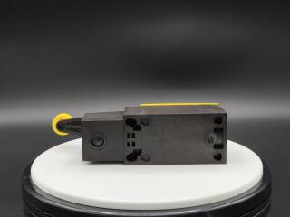 Концевой выключатель , 1НО +1 НЗ, роликовый рычаг