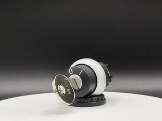 Переключатель с ключом 2х-позиционный 60⁰, с фиксацией, ключ вынимается в положении 0