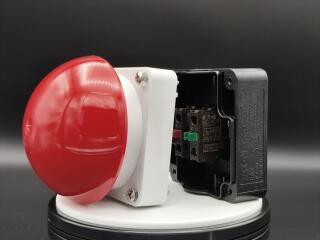 Выключатель, управлямый ногой или ладонью без фиксации,1Р, цвет колпачка красный