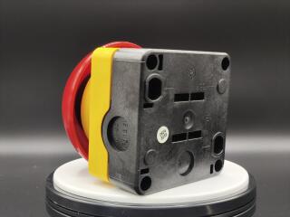 Выключатель, управлямый ногой или ладонью с фиксацией, отмена фиксации вытягиванием,1Р, цвет колпачка красный,корпуса желтый