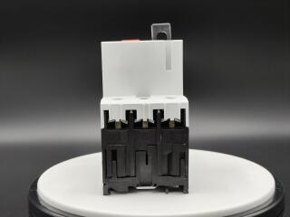 Автоматический выключатель защиты двигателя 0,4А, 3 полюса, откл.способность 50кА, диапазон уставки 0,25...0,4А