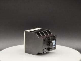 Блок вспомогательных контактов 4 полюса, 1НО+3НЗ, винтовые Зажимы