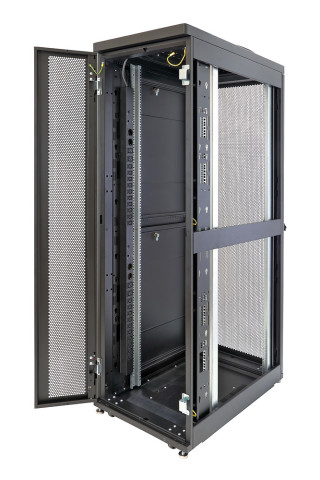 Шкаф Rackcenter D9000 42U 600 × 1200, передняя дверь перфорированная одностворчатая, задняя дверь перфорированная двустворчатая, черный