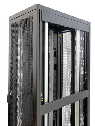 Шкаф Rackcenter D9000 42U 600 × 1200, передняя дверь перфорированная одностворчатая, задняя дверь перфорированная двустворчатая, черный