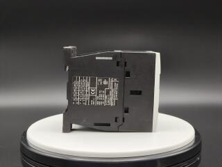 Вспомогательное реле 4А, управляющее напряжение 230В (АС), контакты 3НО+1НЗ, категория применения AC-15