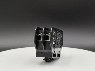 Фронтальный блок вспомогательных контактов, 2 полюса, 2НЗ, винтовые зажимы